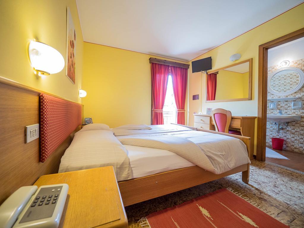 Hotel Baita Della Luna Livigno Dış mekan fotoğraf