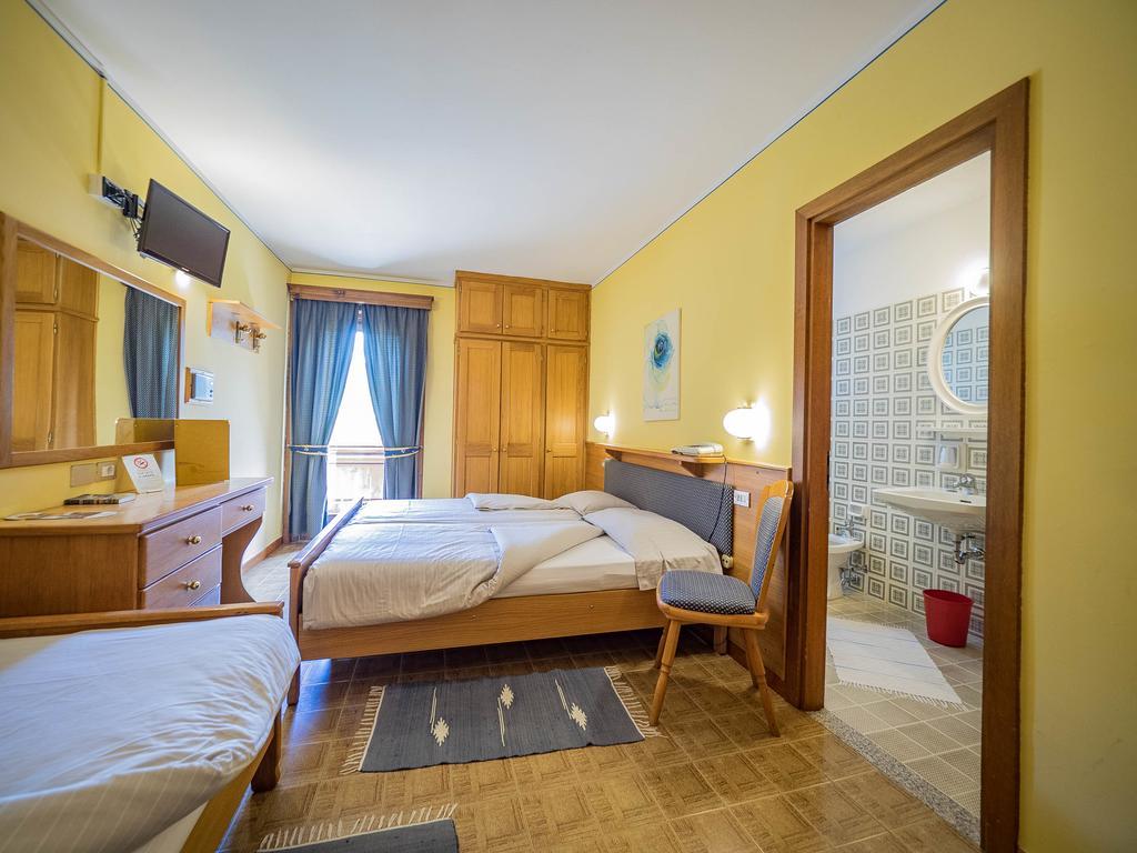 Hotel Baita Della Luna Livigno Dış mekan fotoğraf
